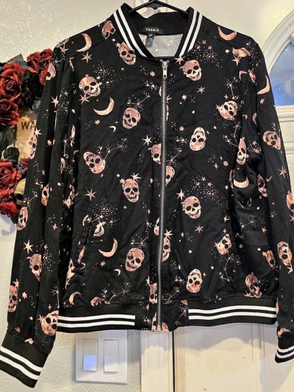 Torrid Skull Star Zip Up Jacket Size 1 NWOT Black